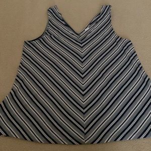 Gap Women’s angled tank top size L
